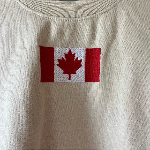 Canada Flag Beige Crewneck Sweatshirt Gildan Softstyle Unisex Large Cotton Blend - Picture 2 of 9